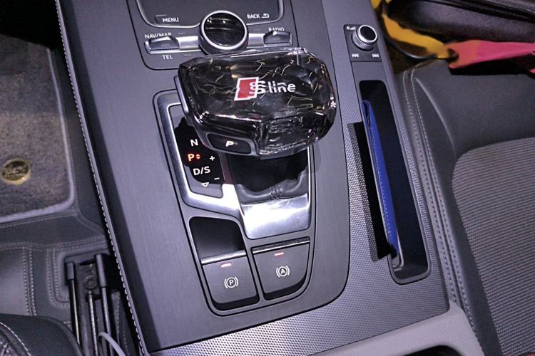 Used Audi Q5L 2018 40 TFSI Prestige Fashion Edition China V Gear Lever