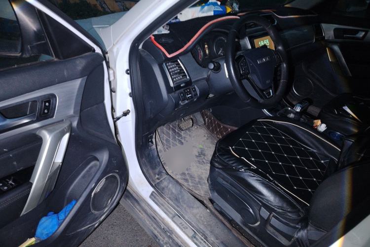 Used Haval H2 2018 Red-Label 1.5T Dual-Clutch Two-Wheel-Drive Elite Model Driver Seat