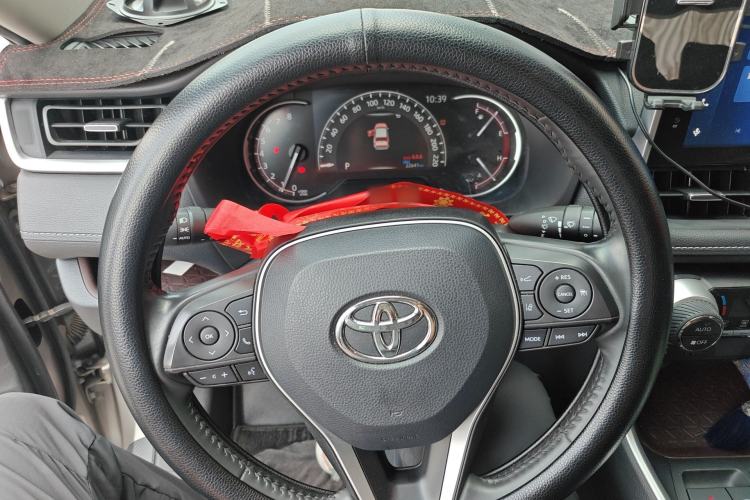 Used Toyota RAV4 2022 2.0L CVT Two-Wheel Drive Prestige Edition Steering Wheel