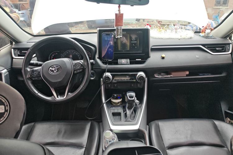 Used Toyota RAV4 2020 2.0L CVT Two-Wheel Drive Fashion PLUS Edition
