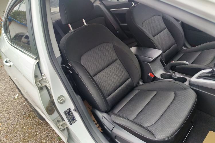 Used Hyundai Elantra (6th Generation / Lingdong) 2016 1.6L Automatic ZhiXuan – Elite Version