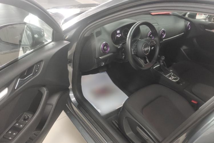Used Audi A3 2020 Limousine 35 TFSI Ambition China VI Driver Seat