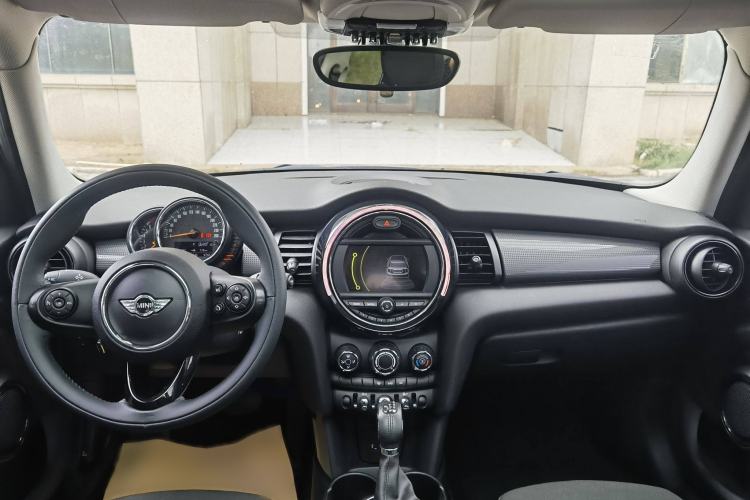 Used MINI MINI 2015 1.5T COOPER Fun Five-Door Edition