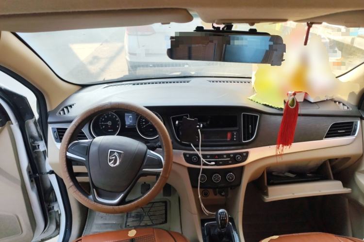 Used Baojun 730 2016 1.5L Manual Standard Version 5 Seats