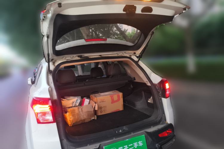 Used Huatai Santa Fe 2017 1.5T Gasoline Automatic Two-Wheel Drive Smart Enjoyment i3 Model
