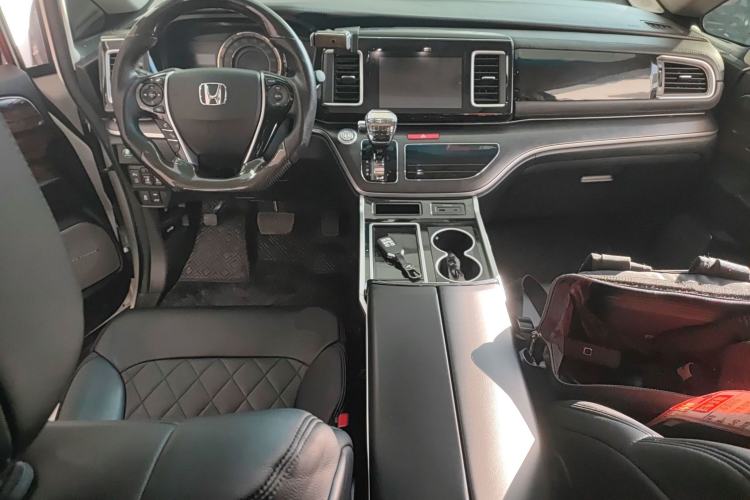 Used Honda Elysion 2016 2.4L Style Edition
