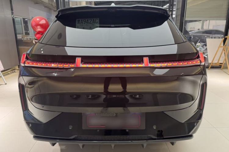 Used Lynk & Co 08 EM-P 2023 120km Long-Range Halo