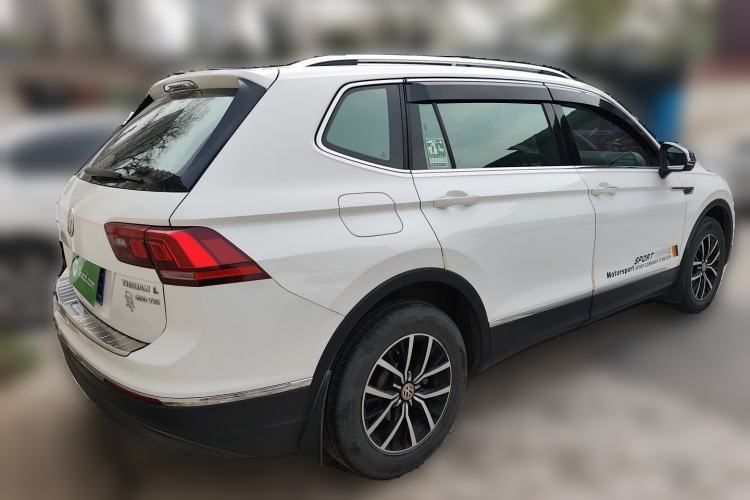 Used Volkswagen Tiguan L 2018 280TSI Automatic Two-Wheel Drive Comfort Edition Rear Right 45 Deg