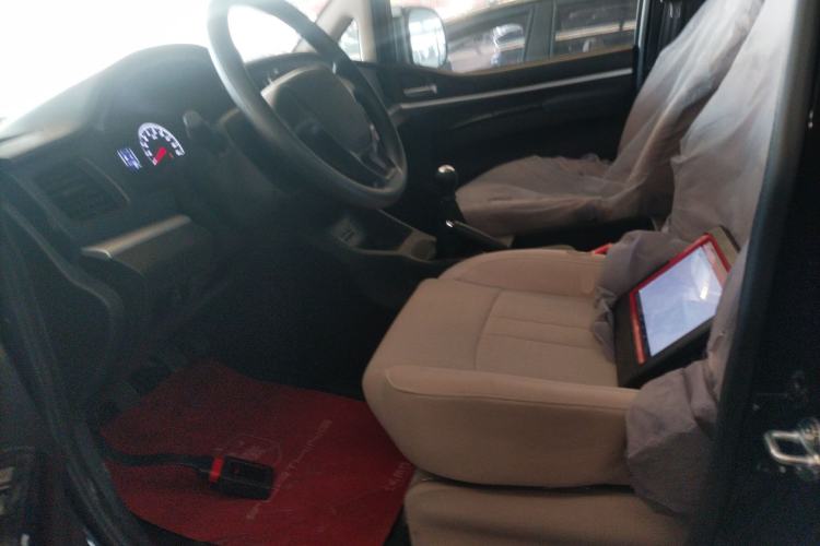 Used FORTHING Lingzhi 2023 M5L 1.6L Base Model 7 Seats
