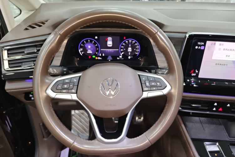 Used Volkswagen Viloran 2022 380TSI Prestige Edition