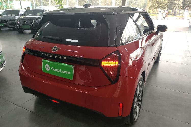 Used MINI Electric MINI COOPER 2024 456km COOPER E Classic Edition