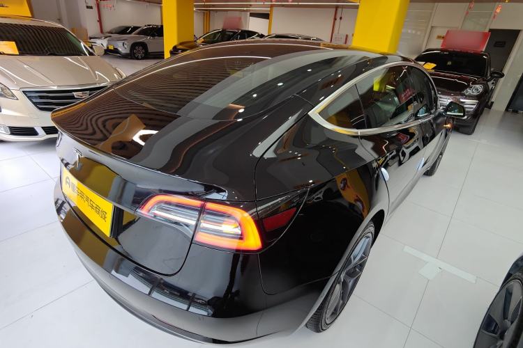 Used Tesla Model 3 2019 Long-Range All-Wheel-Drive Version