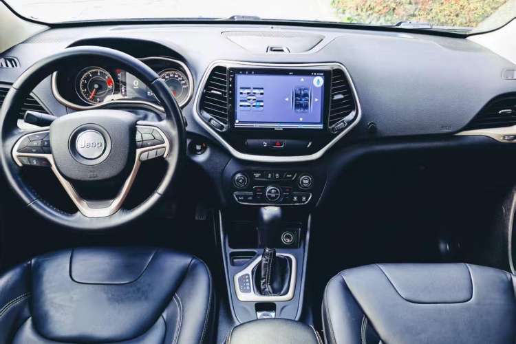 Used Jeep Cherokee 2016 2.4L Leading Edition