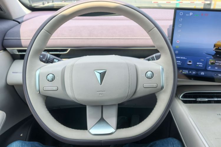 Used Deepal S07 2026 230Ultra with Huawei Qiankun ADS SE Edition Interior 1