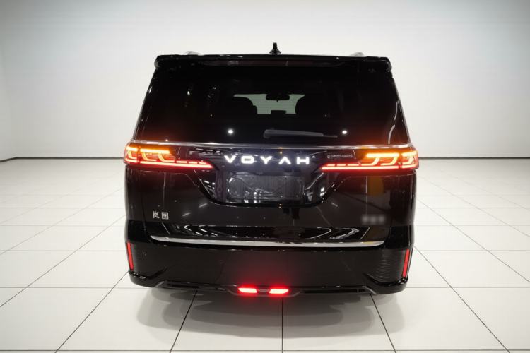 Used VOYAH Dream 2025 PHEV Four-Wheel-Drive Flagship Kunpeng Edition

