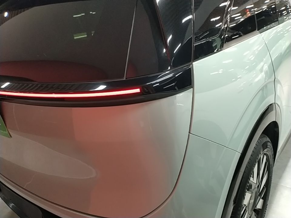 Zeekr MIX 2025 Intelligent Driving Version — снимка 9