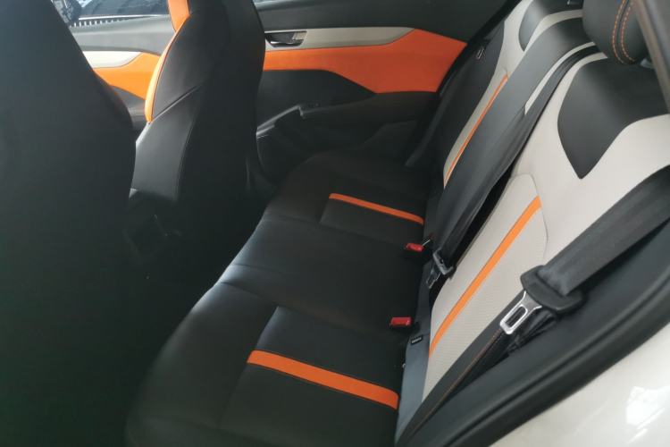 Used Dongfeng Aeolus Yixuan 2023 Mach Edition 1.5L Automatic Chasing Wind Version Left Rear Seat