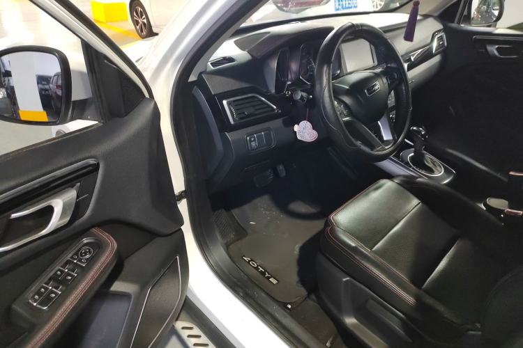 Used Zotye Domy X5 2015 1.5T CVT Landlord Model China IV Standard