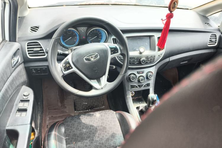 Used Cowin C3 2015 1.5L Manual Gold Diamond Edition
