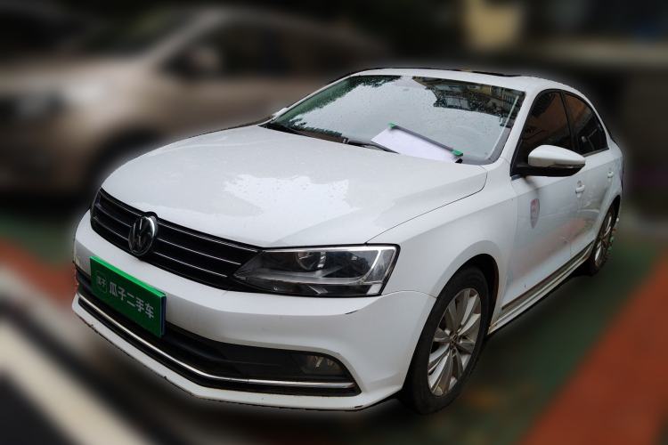 Used Volkswagen Sagitar 2015 230TSI Automatic Comfort Version