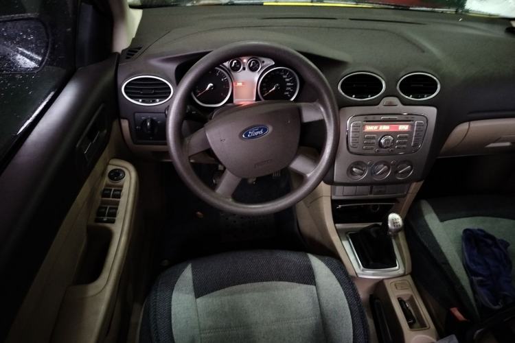 Used Ford Focus 2013 Sedan Classic 1.8L Manual Base Model
