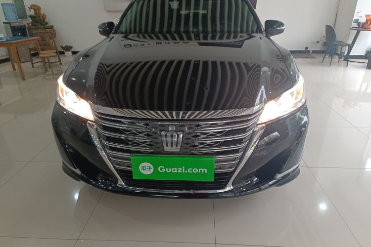 Used Toyota Crown 2015 2.5L Smart Edition
