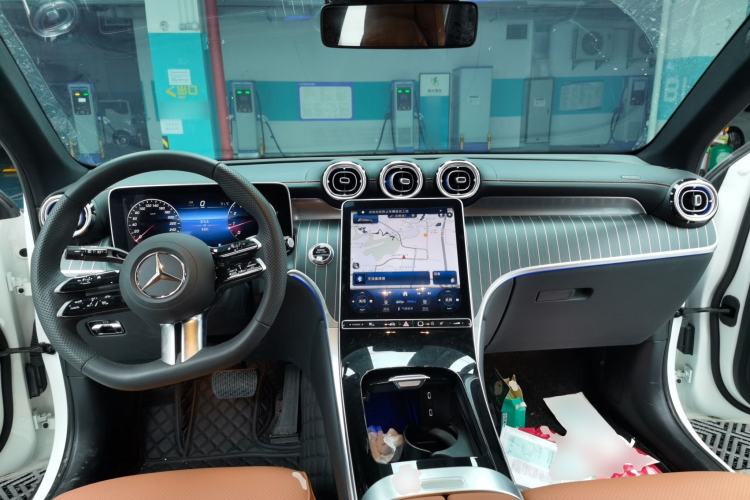 Used Mercedes-Benz GLC 2023 GLC 260 L 4MATIC Luxury Model 5 Seats