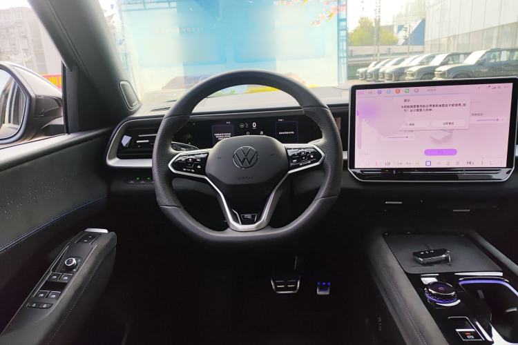 Used Volkswagen Teramont 2025 Tiguan Pro 450TSI Four-Wheel Drive Summit Edition
