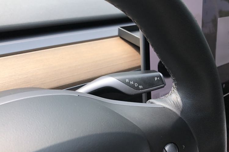 Used Tesla Model Y 2021 Standard Range Rear-Wheel Drive Version
