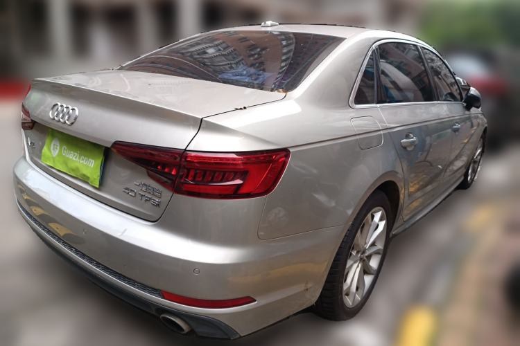 Used Audi A4L 2018 30th Anniversary Edition 40 TFSI Fashion Model
