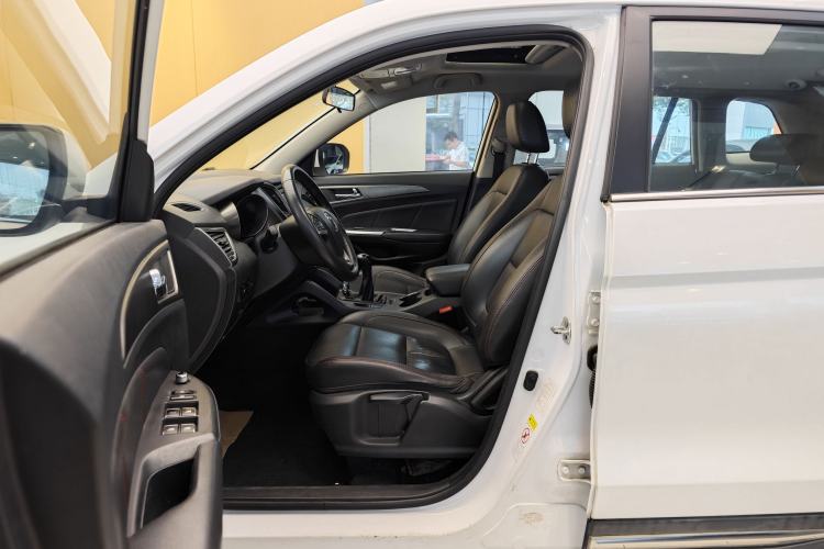 Used Changan CS75 2014 2.0L Manual Luxury Version China V Standard
