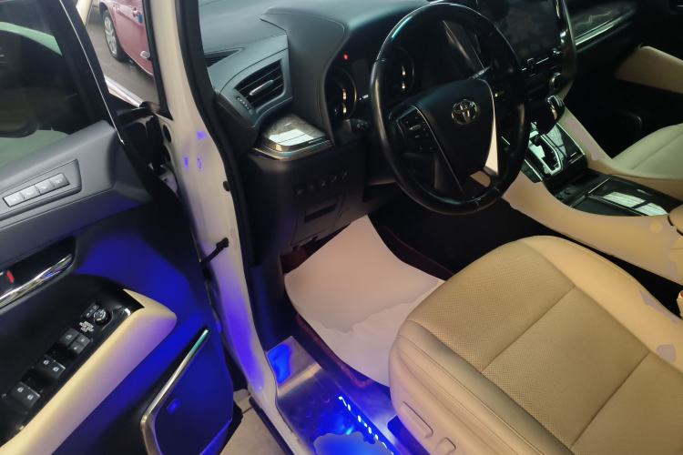 Used Toyota Alphard 2020 Dual-Engine 2.5L Prestige Edition
