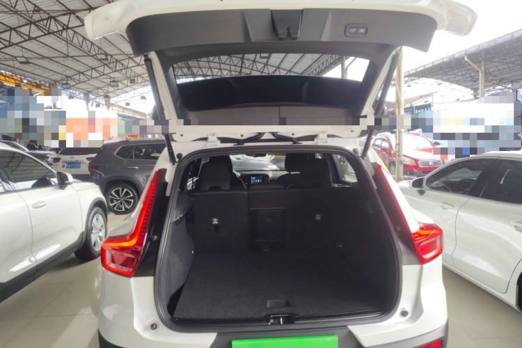 Used Volvo XC40 2023 B3 Zhiyuan Luxury Edition
