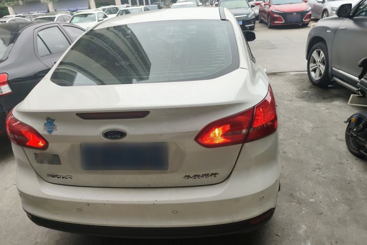 Used Ford Focus 2015 Sedan 1.6L Automatic Trend Model
