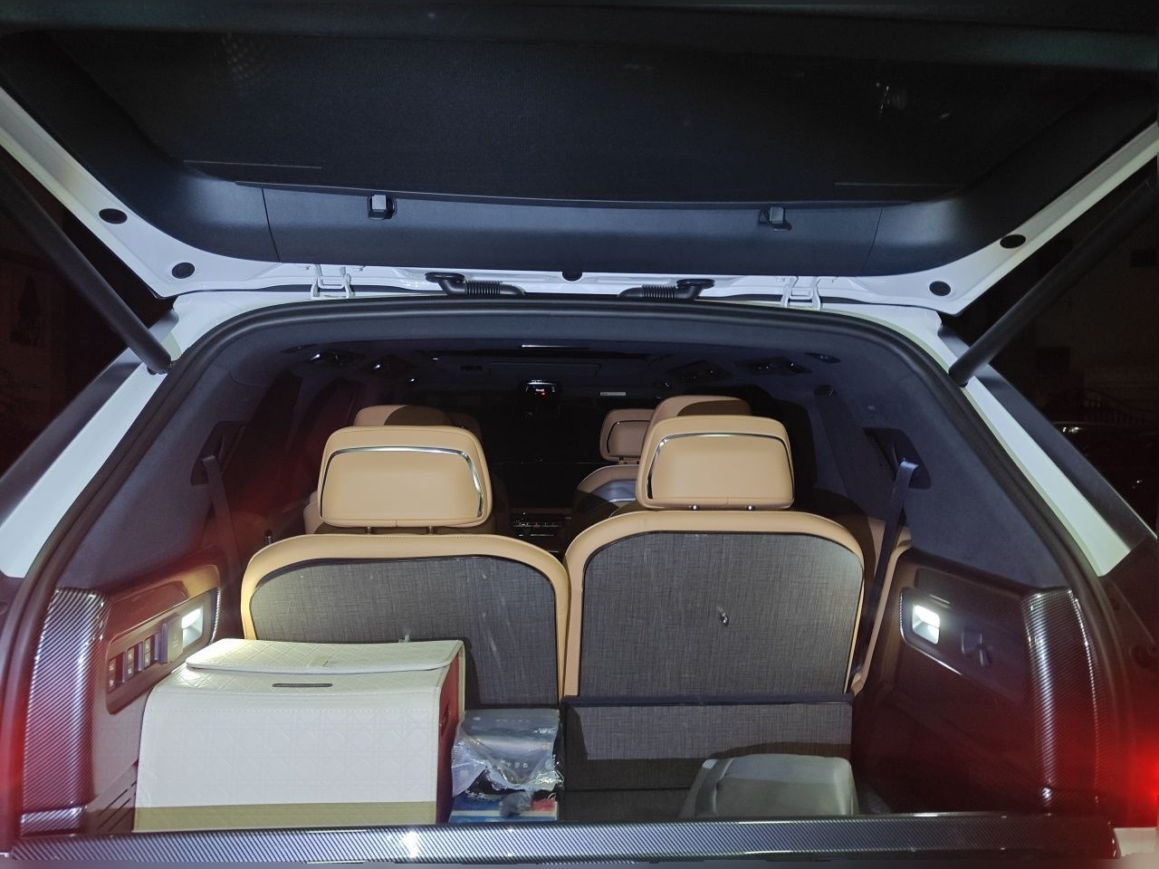 Zeekr 9X 2025 Ultra Edition 70kWh — снимка 19