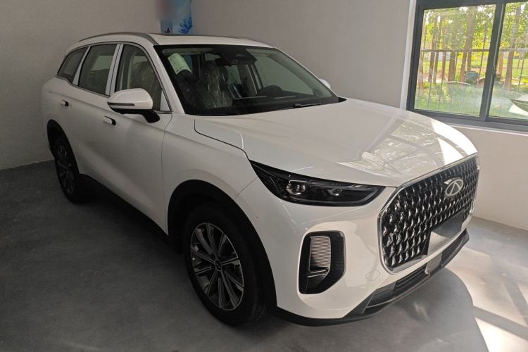 Used Chery Tiggo 8 L 2025 Model 2.0T Two-Wheel Drive Changhong Edition—5 Seaters