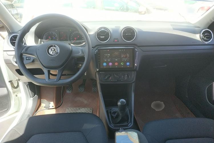 Used Volkswagen Jetta 2019 Dream Edition 1.4L Manual Fashion Version
