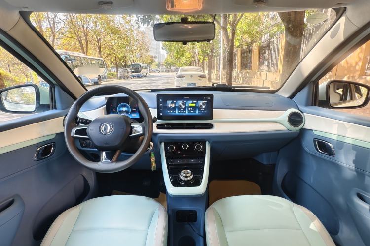 Used Dongfeng NAMMI BOX 2022 Light Wind Edition 201KM Advanced Model Interior 2
