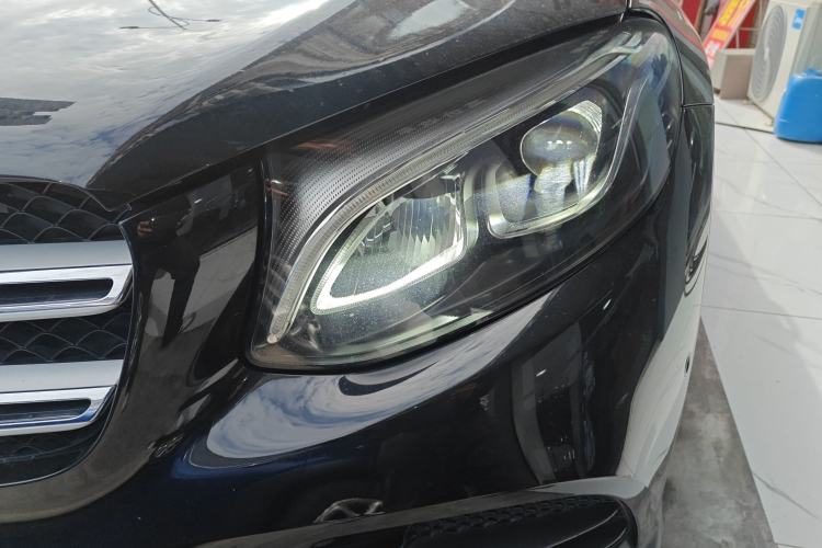 Used Mercedes-Benz GLC 2019 Facelift GLC 260 L 4MATIC Luxury Model
