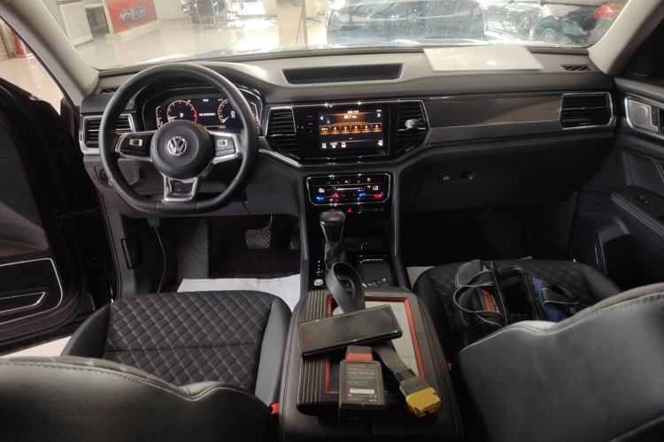 Used Volkswagen Teramont X 2020 Facelifted 330TSI Two-Wheel-Drive Luxury Edition
