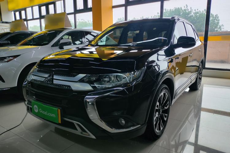 Used Mitsubishi Outlander 2020 2.0L Two-Wheel Drive Enjoyment Version 5 Seats