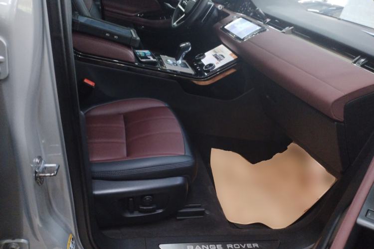 Used Land Rover Range Evoque 2021 Range Rover L 249 PS R-Dynamic SE Luxury Edition Right Front Seat