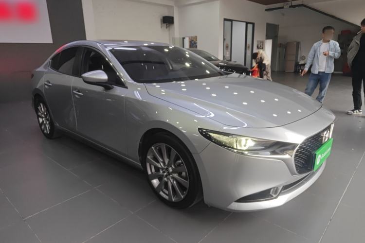 Used Mazda 3 Axela 2021 2.0L Automatic Zhiya Edition Front Right 45 Deg