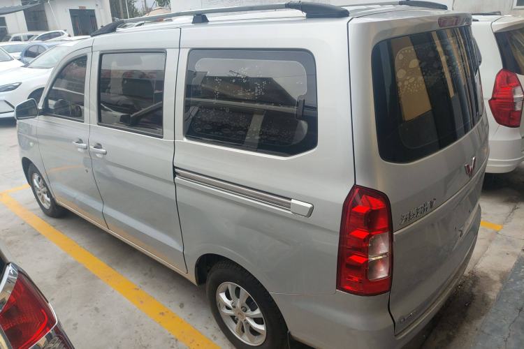 Used Wuling Hongguang V 2019 1.5L Standard Version L2B