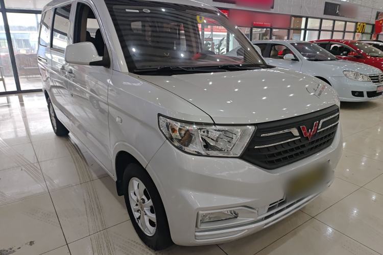 Used Wuling Hongguang V 2022 1.5L Enjoy Edition Electric-Powered LAR Front Right 45 Deg