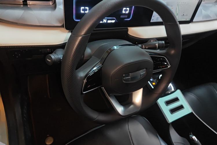 Used Geometry E Firefly 2024 301km Flowing Light
