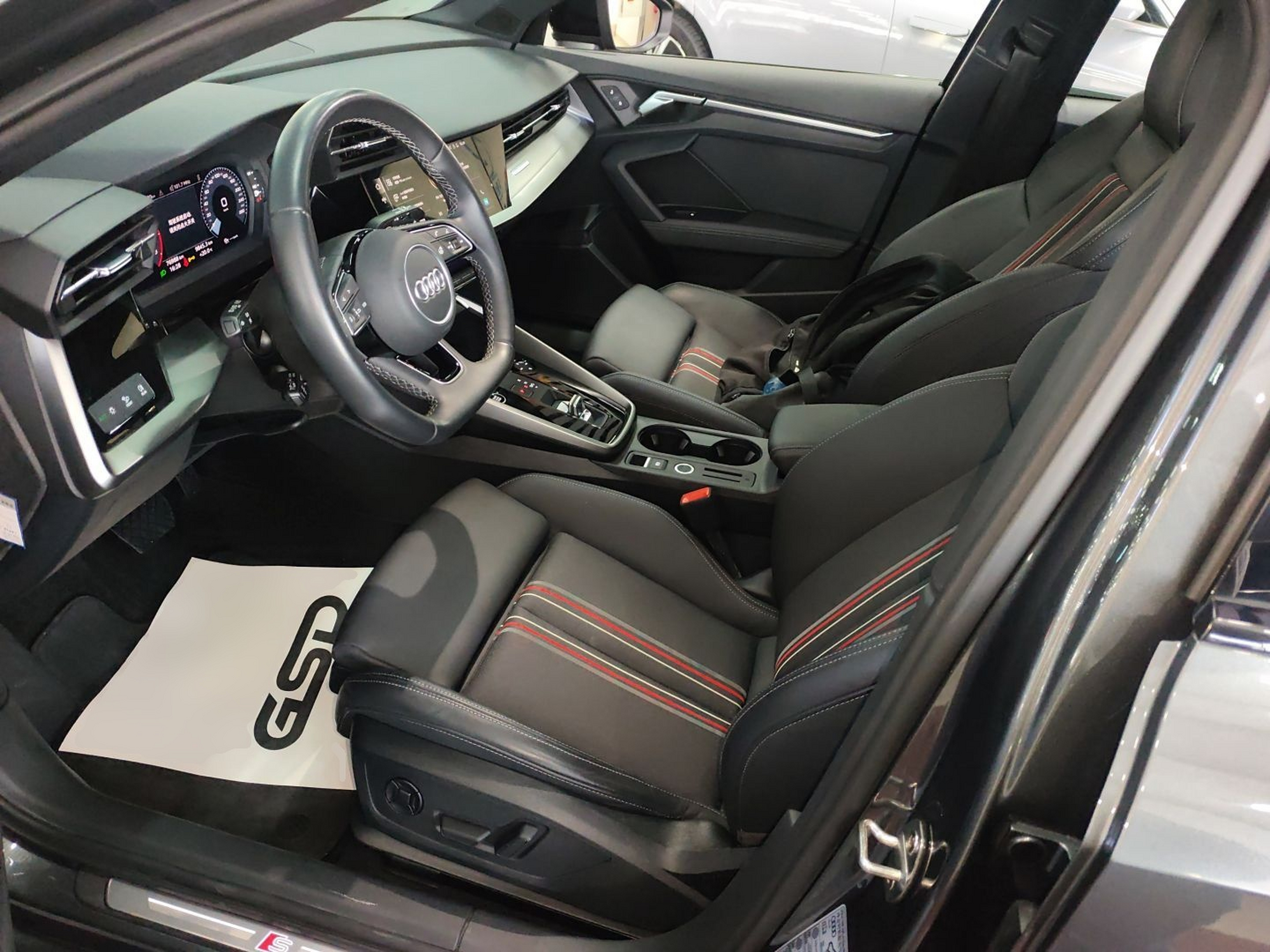 Interior delantero