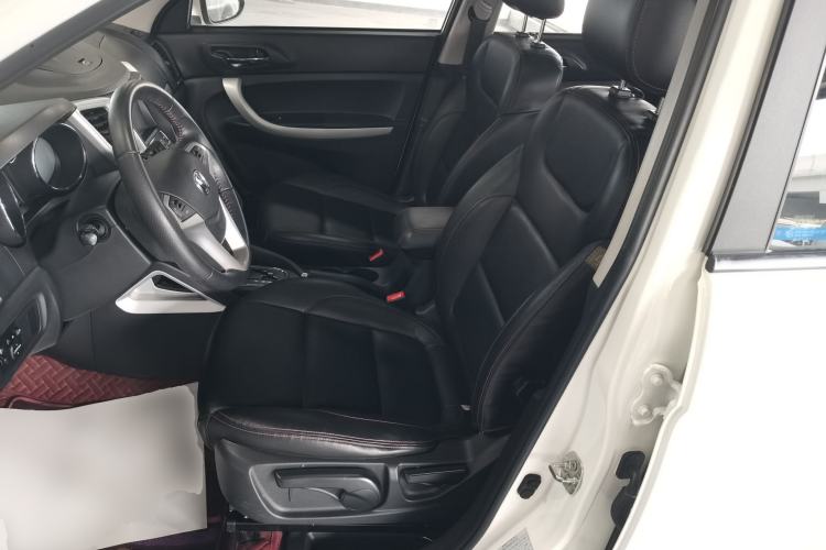 Used CHANGAN CS35 2015 1.6L Automatic Luxury Model China IV Standard Left Front Seat