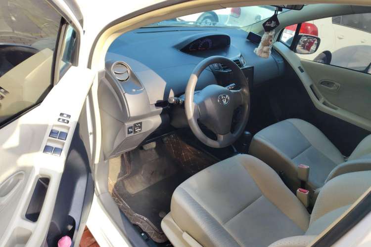 Used Toyota Yaris 2011 1.6E Automatic Charm Edition
