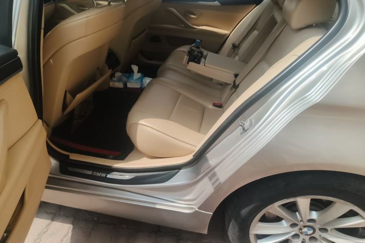 Used BMW 5 Series 2013 525Li Luxury Model
